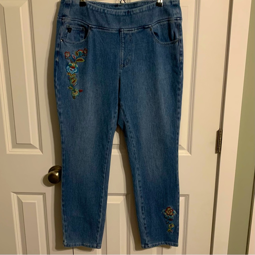 Belle embroidered jeans - by Kim Gravel